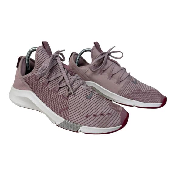 Size 10 Nike Air Zoom Elevate Training Running Shoes AA1213-500 Lavender Womens - Picture 1 of 12